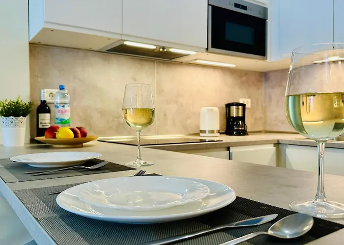 Seguro El Sol 411 شقة *